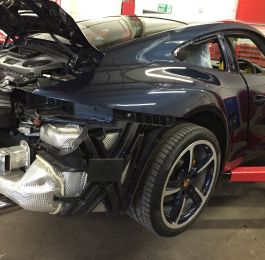 Porsche 911 Accident Damage Repair and Respray Edwalton Nottingham 09: Click Here To View Larger Image